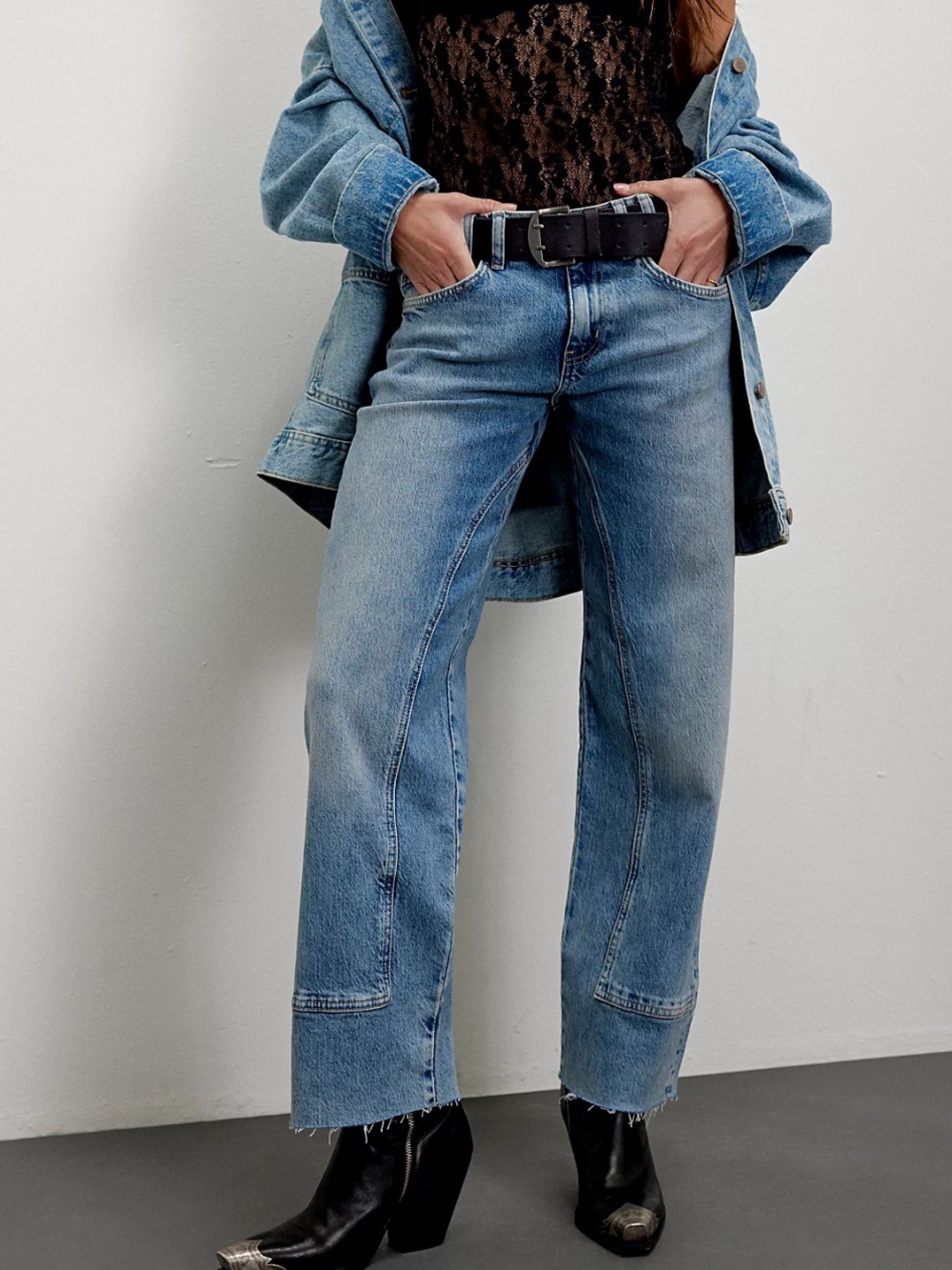 We The Free Risk Taker Mid-Rise Jeans Size 25